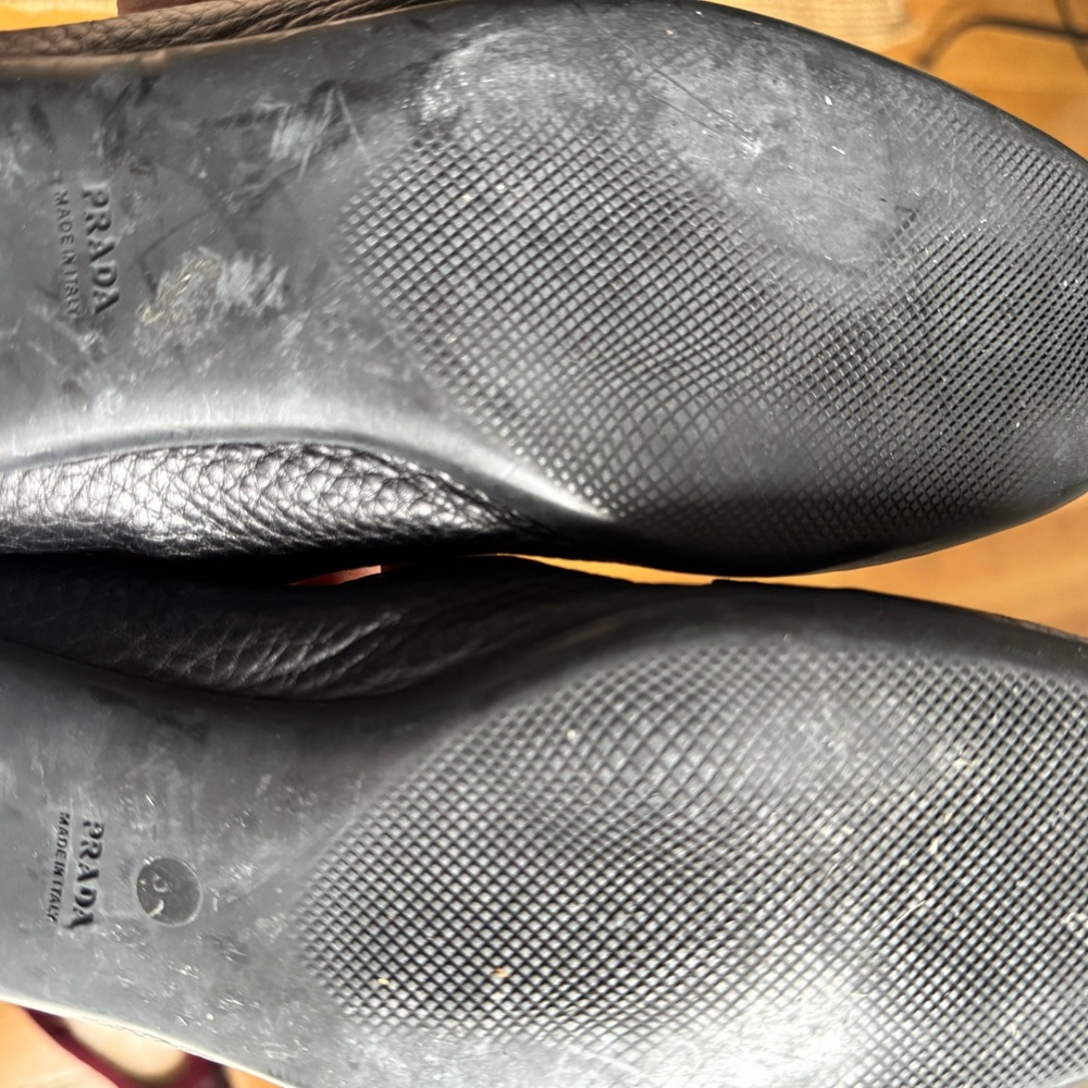 Prada Black Leather Loafers - Picture 5 of 5